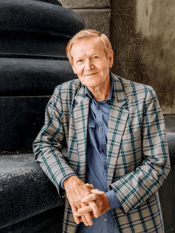 Леонид Петрович Быков